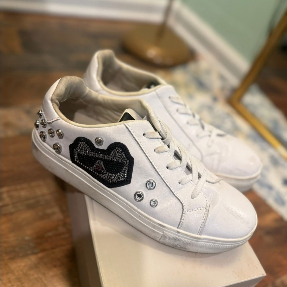 Karl Lagerfeld White Sneakers Minimalist Design